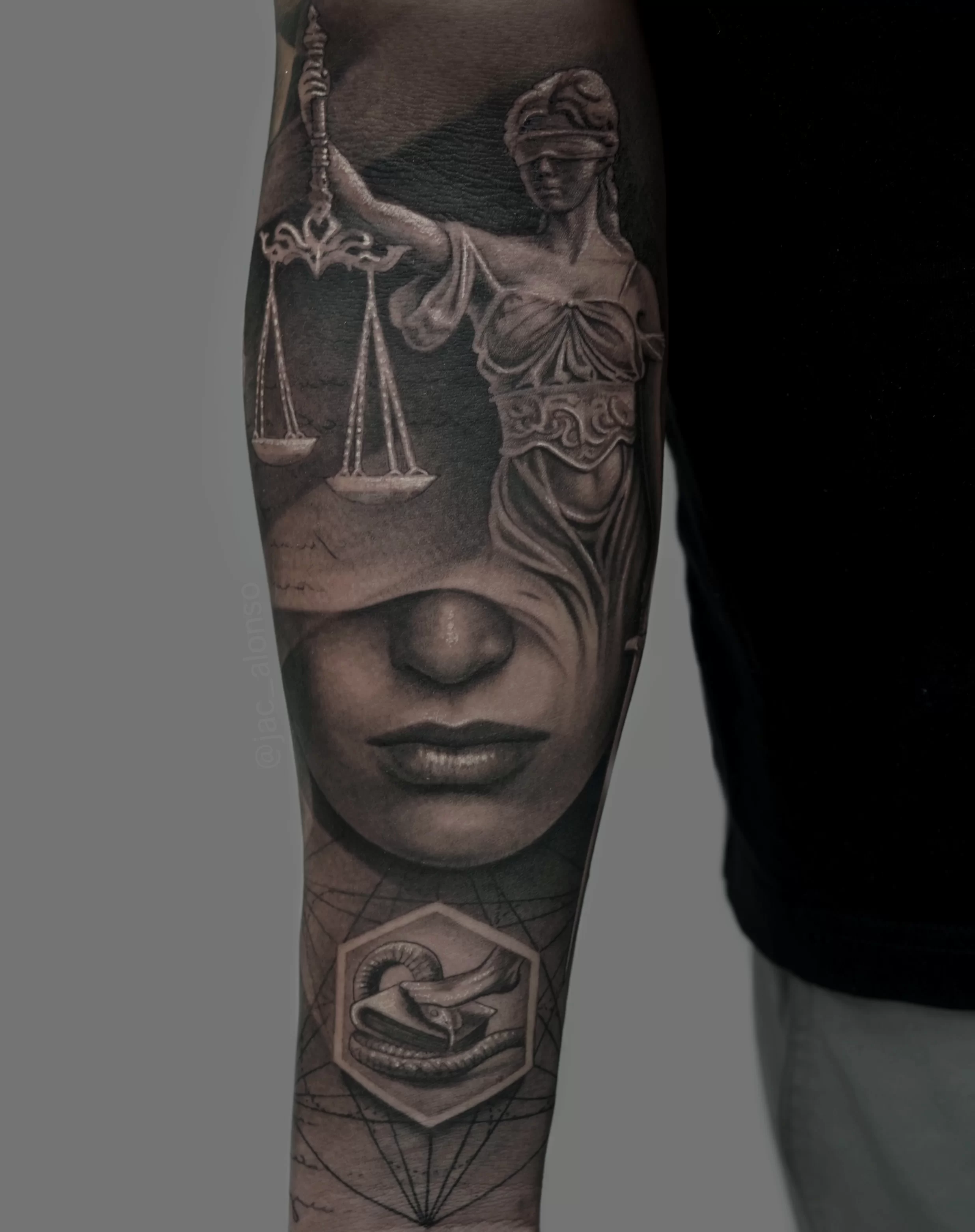 Gallery Image 13